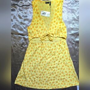 Yellow dress with orange flowers. Above knee & Mini dress. NEW!!